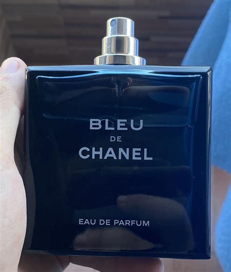 how many sprays in 100ml bleu de chanel